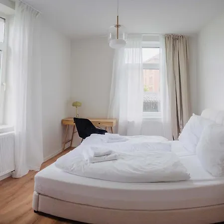 別荘 Staylight Altstadt-apartment Mit Parkplatz & Fruehstueck - Ruhig & Zentral Gelegen ツェレ