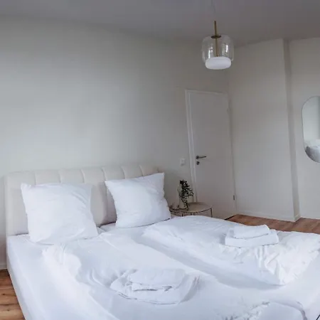 別荘 Staylight Altstadt-apartment Mit Parkplatz & Fruehstueck - Ruhig & Zentral Gelegen ツェレ