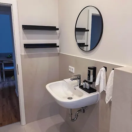 Staylight Altstadt-apartment Mit Parkplatz & Fruehstueck - Ruhig & Zentral Gelegen *