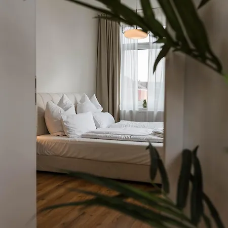 Staylight - Am Franzoesischem Garten Апарт-отель 3*