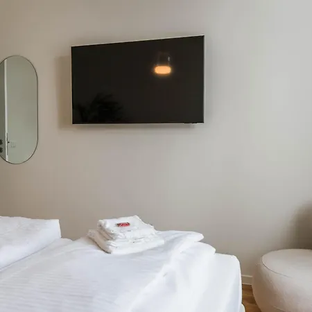 Staylight - Am Franzoesischem Garten Апарт-отель 3*